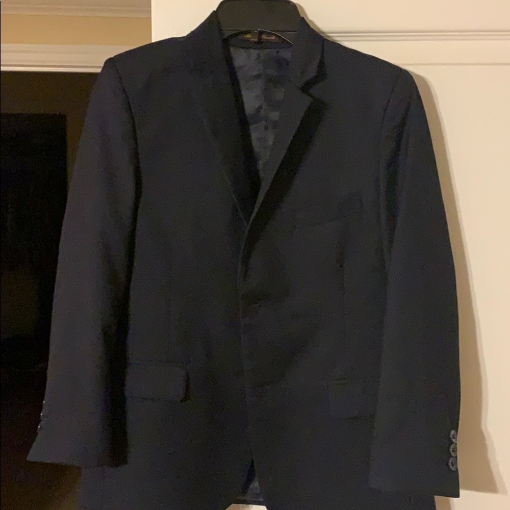 Boys NAVY 3 piece suit.